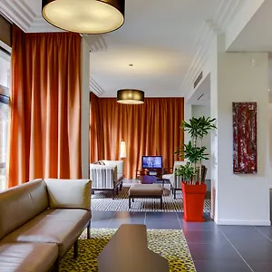 https://privilege-appart-hotel-saint-e.midi-pyreneeshotels.com